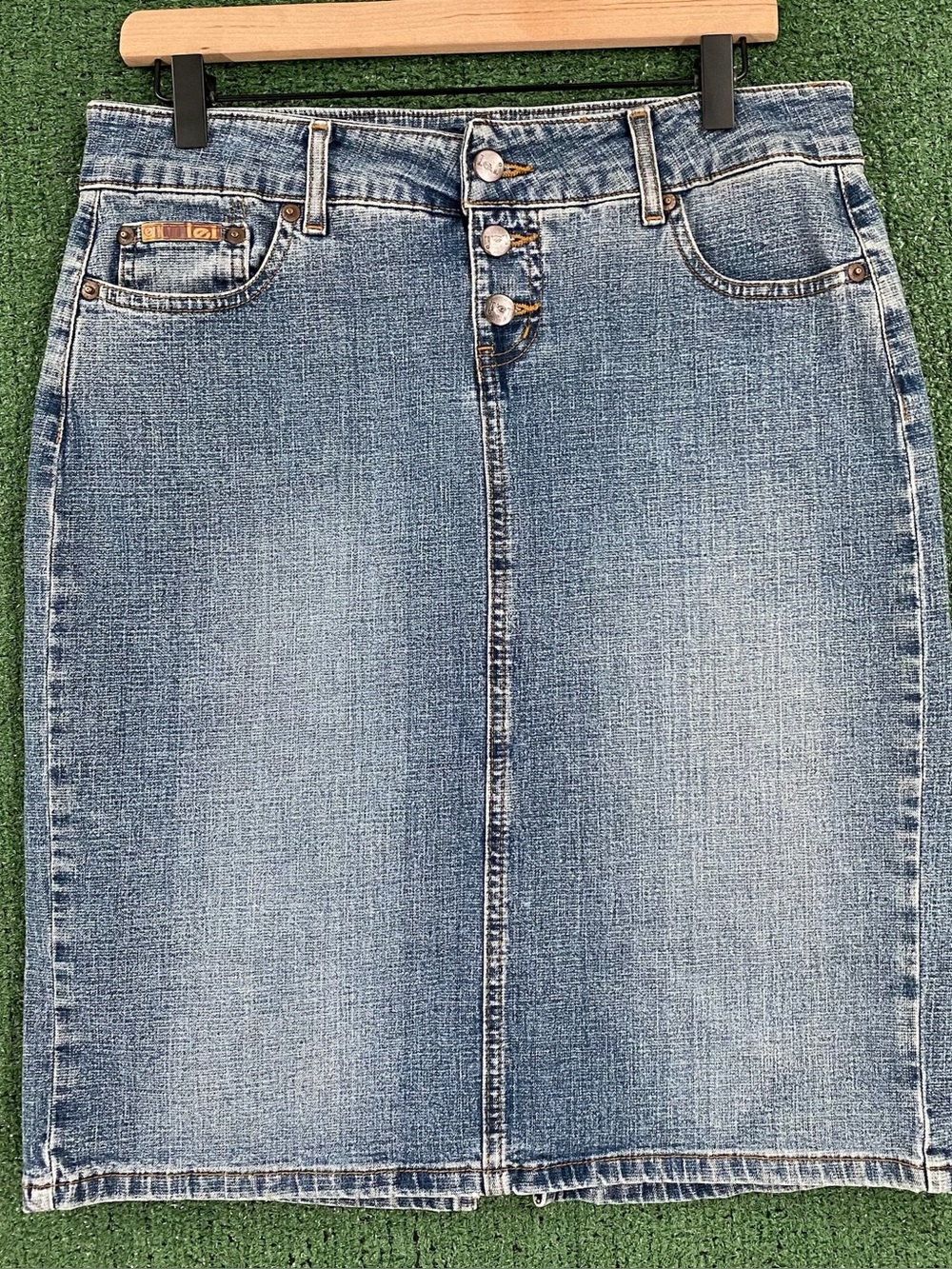 Vintage 90’s L.E.I Button Front Denim Jean Skirt Women’s Size 31” Waist